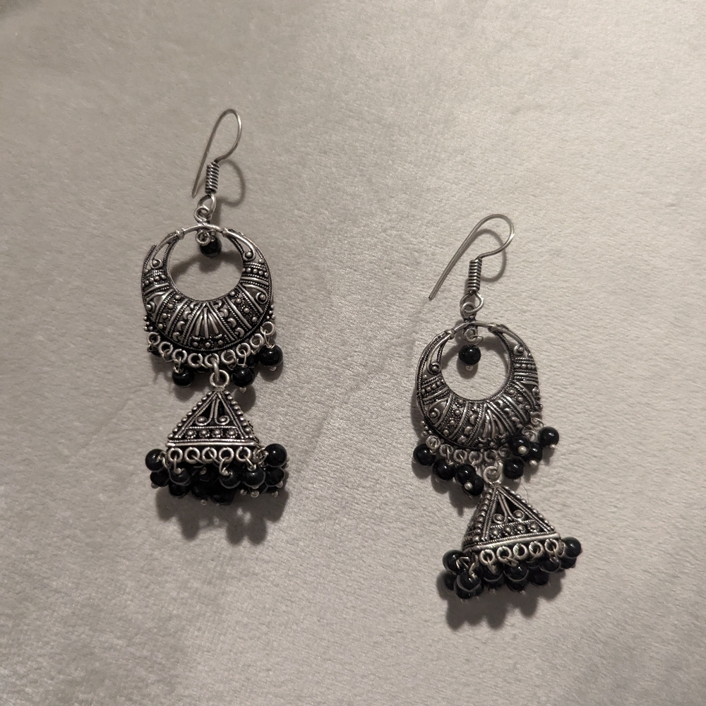 Black sterling silver Dangle earrings